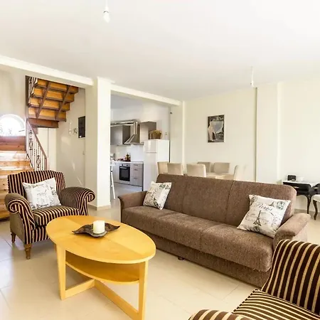 Οικια Elisabeth Apartment Artemida  Exterior photo